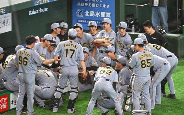 阪神　立石正広の声出しでナインが満面笑みｗ何を言った？昇格直後から続く大役→連勝中は変わらない伝統