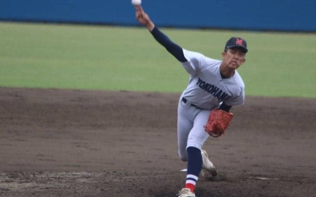 横浜の剛腕が公式戦で平均151.8キロ、最速154キロをマーク！衝撃投球で22年ぶり関東王者の胴上げ投手に【関東大会】