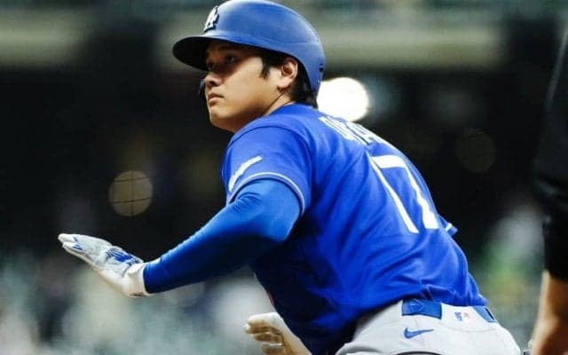 大谷翔平が立ち止まり「ガン見してる」　敵地を訪れた“来客”にファンも虜「激カワすぎる」