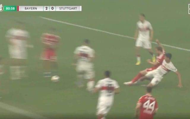 場内騒然！ 怪物FWケイン、衝撃の“低弾道グラウンダーショット”炸裂「技術エグすぎる」超絶ターン→フィニッシュ… 相手DFの心を折る一撃