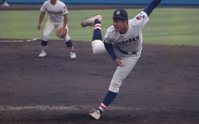 春から公式戦デビューした浦和学院の大型右腕が自己最速の149キロをマーク！夏まで変化球の精度を高め、最強のリリーフへ【関東大会】