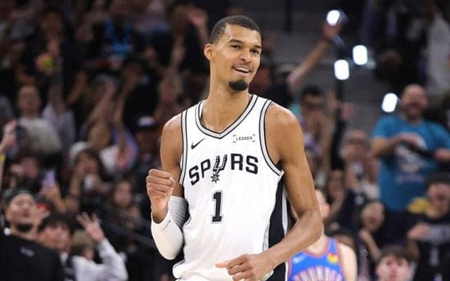 スパーズのビクター・ウェンバンヤマがジャバー、オラジュワンに次ぐ快記録