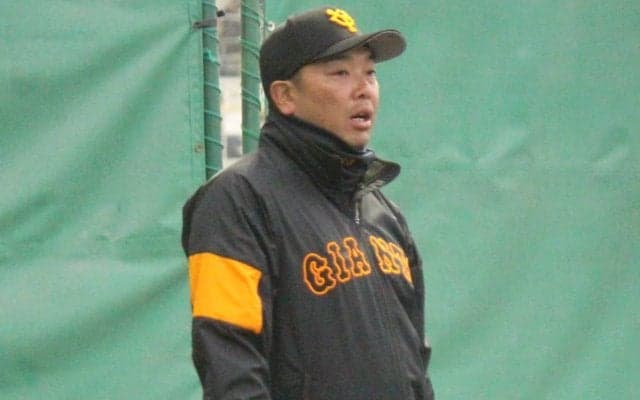 巨人・阿部慎之助監督が辞任…前日に暴行容疑で現行犯逮捕、橋上コーチが代行監督として指揮へ