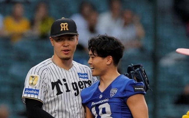 甲子園球場で仁川学院バッテリーが実現　マウンドにはパナソニックインパルスの桑田で捕手役は佐藤輝　「テルの頑張りから刺激を受けている」ど真ん中に剛速球でスタンドどよめき