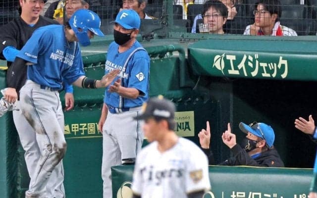 日本ハム　驚異の粘り腰でプロ初先発右腕をＫＯ　４回で異例の９０球を投げさせる　奈良間の四球から流れ変える→田宮が逆転打
