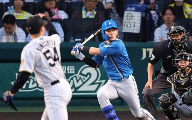 【日本ハム】“北のタッチ”が躍動　水野“たっちゃん”二塁打＆“かっちゃん”カストロ右前打