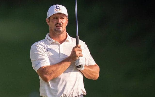 ゴーチが首位浮上 デシャンボー2位、浅地洋佑38位でターン