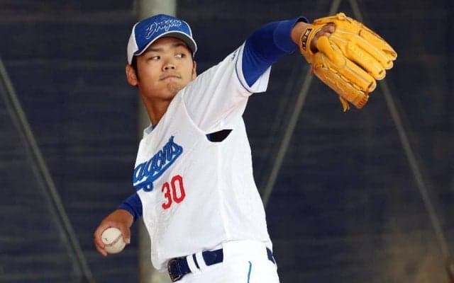 遊撃手の根尾昂は「ちょっと厳しかった」　外野手は抜群評価も…元指揮官語った変更の意図