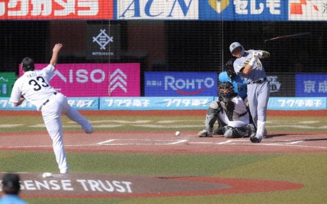 【阪神】危険！ドラ１立石正広の折れたバットが阪神ベンチまで転がる　負傷者なしもヒヤリ