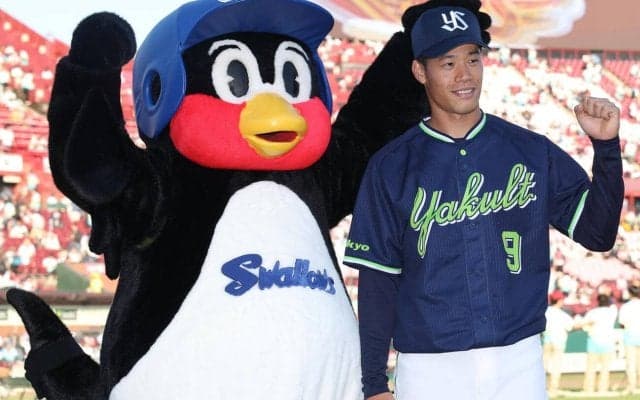 【ヤクルト】「長かった」塩見泰隆、いきなりお立ち台で「帰ってきました！」２季ぶり１軍プレー