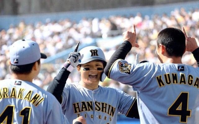 阪神・森下　プロ初２打席連発　立石バットで１３号＆１４号　佐藤輝と競演キング並走　セ３０勝１番乗り