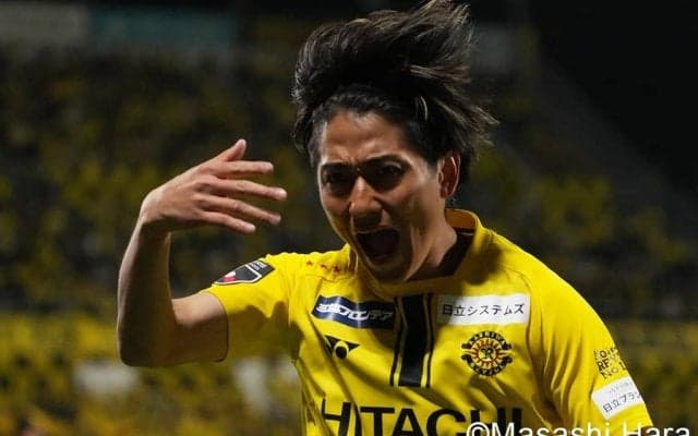 Jリーグ史上最大の変革｢秋春制｣へ！移行大会で目立った昨季上位2チームの苦戦と｢その理由｣【百年構想リーグ完全総括】