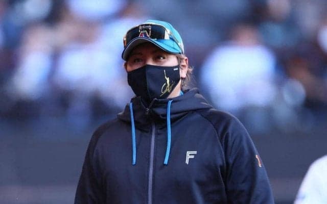 日本ハム・新庄監督「でかかったね。飛んだね」と驚嘆　七回に万波が特大ソロ、バックスクリーン上部へ　「きょうのホームランでどう変わるか楽しみ」と今後に期待