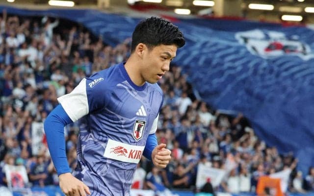 【日本代表】遠藤航３カ月半ぶり実戦復帰　吉田麻也からキャプテンマーク引き継ぐ