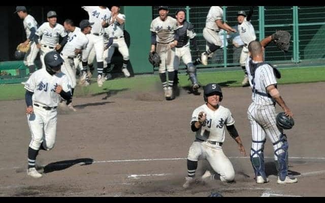岡山・創志学園、延長サヨナラ勝ちで決勝進出　春季中国高校野球