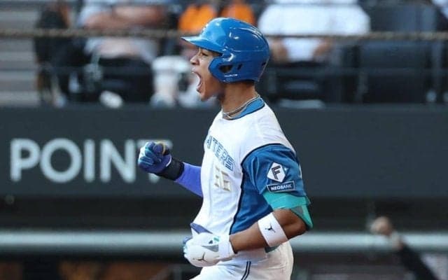 衝撃の141m弾「パワプロでしか…」　巨人ドラ1も呆然…26歳大砲は「規格外すぎる」