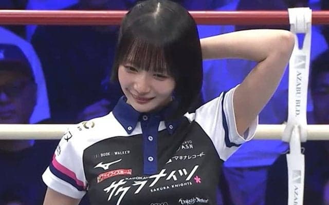 「この美人は誰？」ラウンドガールにまさかの人物 異色のラウガ姿が話題 「足なが！！」貴重な姿に反響相次ぐ