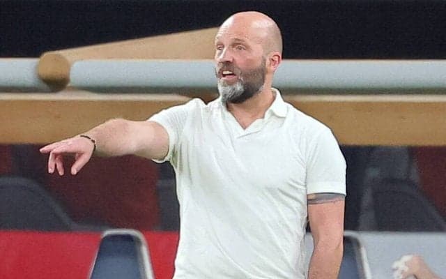 アイスランド指揮官「新ルールは嫌い」「サッカーを好きな人はみんな思う」１０人の間に失点「１分間がまるで１０分」…サッカーＷ壮行試合