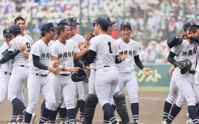 昨夏甲子園優勝・沖縄尚学の卒業生進路紹介！U-18代表候補の二遊間は国学院大、駒沢大でプレー、主力は沖縄電力、桜美林大などで継続