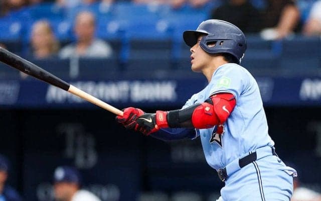 岡本和真、3試合ぶり13号　敵地騒然の豪快アーチ、6戦3発の量産体制…年34発ペース