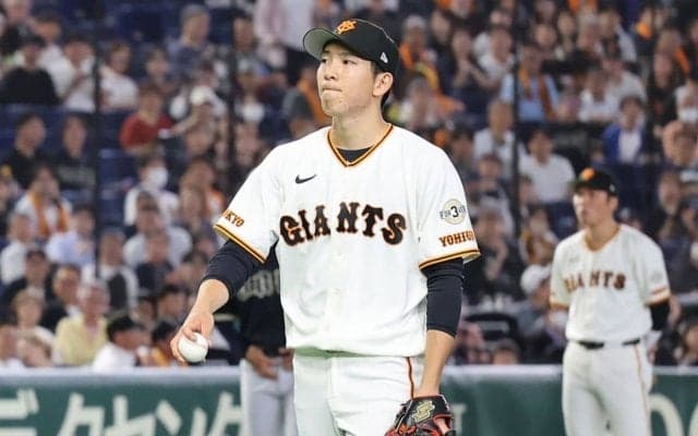 東京ドーム騒然　戸郷翔征が自身初の危険球退場　長嶋さん一周忌特別試合でわずか14球の無念の降板