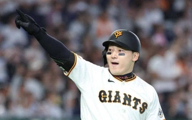 劇的代打逆転満塁弾の巨人・丸「長嶋さんが打たせてくれたホームラン。そう信じてる」一周忌に捧げる会心の一撃　ホームランボールには「僕が持って帰るのも恐れ多いのでみんなと相談」