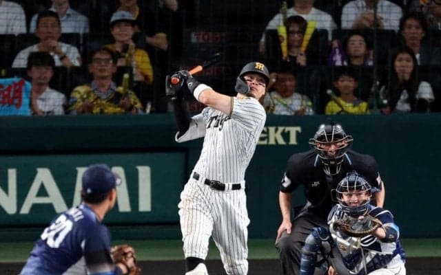 阪神　追い上げ及ばず連敗　九回に佐藤輝の１５号２ランで１点差に迫る　先発の大竹は７回３失点（自責１）