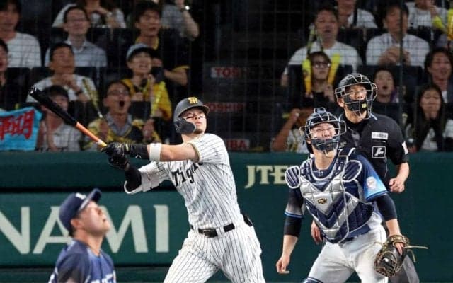 阪神・佐藤輝　異次元の零敗阻止１５号２ラン　「長嶋茂雄賞」級の全力プレーに藤川監督評価「周りがどう響くか」