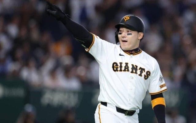 「まさにメークドラマ」長嶋茂雄さん一周忌特別試合で巨人37歳ベテラン外野手が代打逆転満塁弾にファン熱狂「ミスターに向かってまっすぐ飛んでいった」