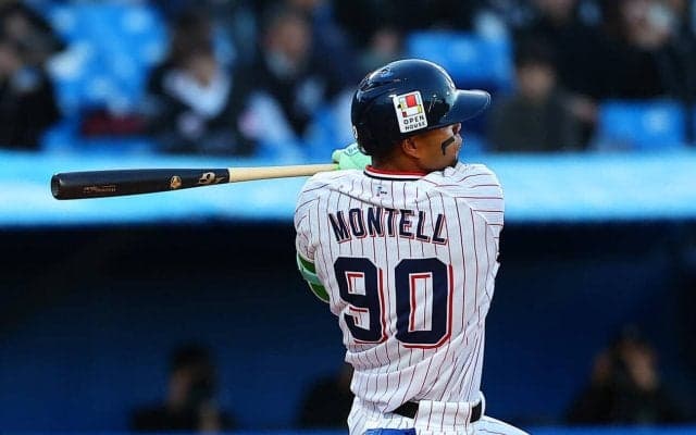 【ヤクルト】モンテル、ロッテ先発小島からチーム初安打となる二塁打　右飛、中犠飛で生還