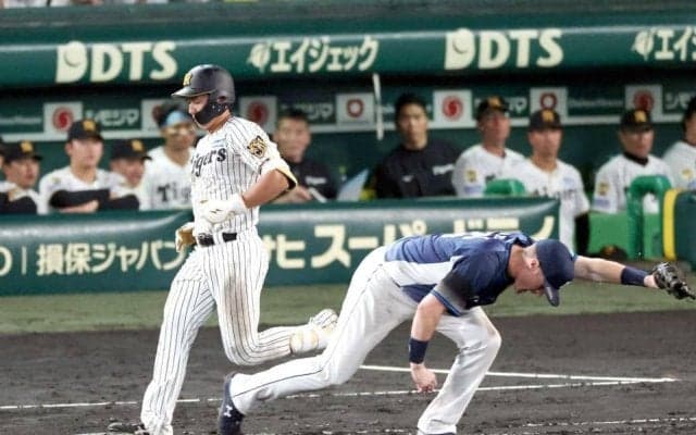 阪神・ドラ１立石　甲子園２２打席連続無安打　大学の先輩・小谷野コーチと特打「日々勉強」