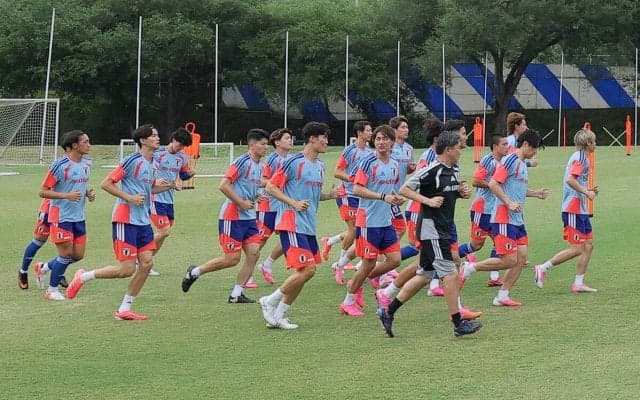 日本代表がメキシコ・モンテレイ合宿で練習場を転々…異例の事態に山本技術委員長「致し方ない部分も」
