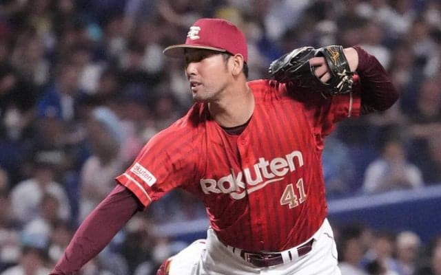 【阪神】ナインが楽天加治屋蓮との再会喜ぶ　同学年の梅野隆太郎は笑顔で肩組む