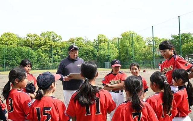 卒団生が「次期主将を選ぶ」効果とは？　女子学童が変えた方針…想像超えた“副産物”