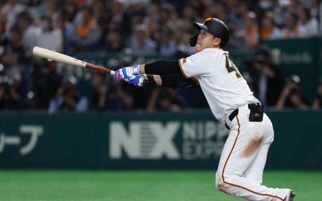 【巨人】中山礼都が約２カ月ぶり打点　左翼後方への犠飛で今季２打点目　塁上でガッツポーズ
