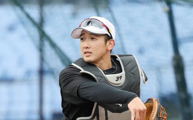 【ソフトバンク】山本祐大が疲労骨折で登録抹消もチームに同行　小久保監督「有効に使います」