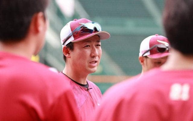 【楽天】青山浩二投手コーチ、１軍担当に配置転換「コミュニケーション多めに、自然に取れれば」