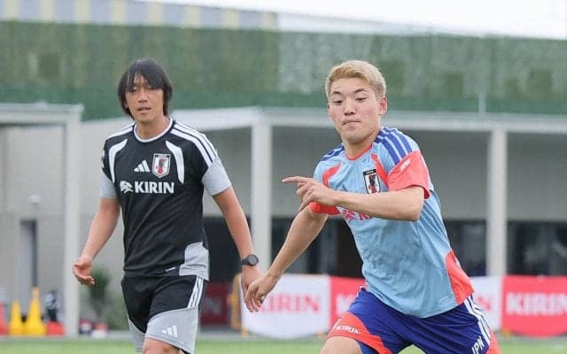 中村俊輔コーチの「ＦＫ講座」が開講！久保建英、伊東純也、鎌田大地、菅原由勢、田中碧が受講生に
