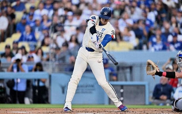 大谷翔平３打席目は空振り三振、チームは１回に大谷の11号２ラン含む９得点で大量リード