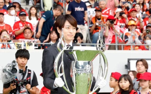【ラグビー】国立競技場どよめき…櫻井翔がPO決勝前に登場　５月に嵐のグループ活動終了