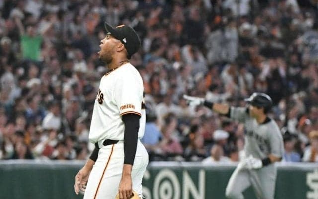 ロッテ・安田が起死回生の同点弾　１点を追う九回２死、巨人・マルティネスの１５５キロを完璧にとらえ右翼席へ
