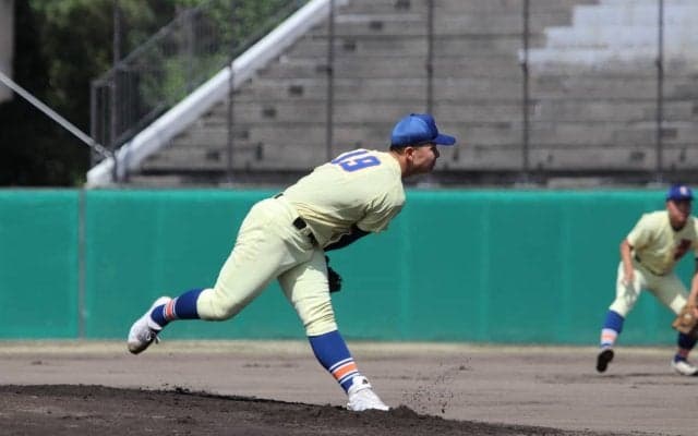 すでに140キロ後半の速球を投げ込む星稜のスーパー1年生右腕の春の公式戦が終了！15回、防御率2.40を記録