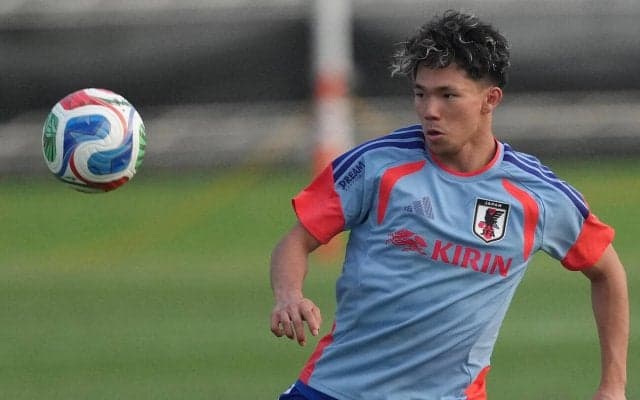【日本代表】塩貝健人が“初ゴール”　鈴木淳之介も得点、U19日本代表との練習試合２－１勝利