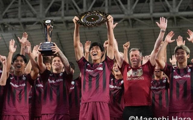 アジア制覇へ！J1神戸が本拠地サポーターの前で歓喜のシャーレアップ！｢誇りに思う｣｢次こそ｣大迫勇也、武藤嘉紀ら元代表戦士たちの笑み！