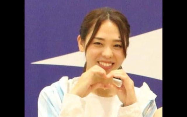 【バレー】迫田さおりさん「解説コーデ」披露「宇宙が始まって以来一番可愛いでしょう」の声