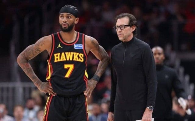 ホークス、スナイダーHCと複数年契約延長に合意…POでの躍進と若手育成で高評価