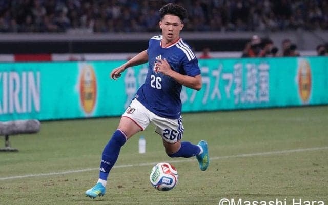 ｢思った倍くらい暗黒で笑った｣日本代表の若手コンビが夕食会場で“誕生日祝い”超低音ダースベイダーボイス披露！｢淳之介と塩貝くんの低音バースデーソング好き｣