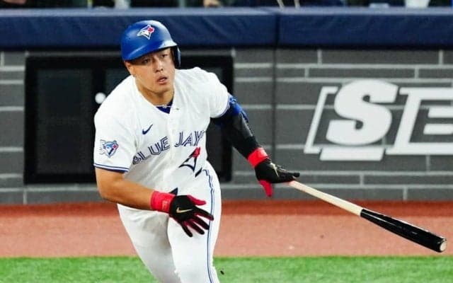 岡本和真に判明した「3/30」　“逃した”14号に本拠地騒然…6月に入り復調の兆し