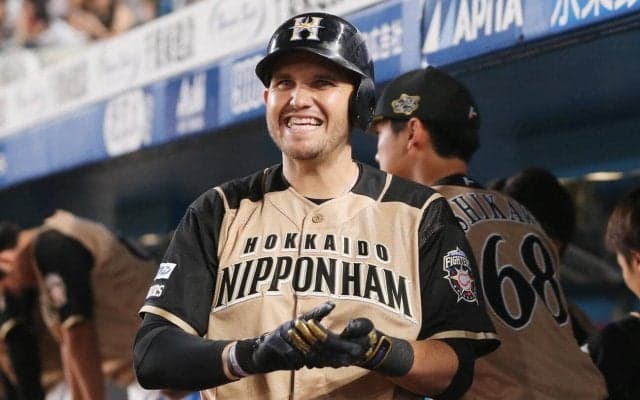 【日本ハム】OBレアード氏がエスコンフィールド初来場　“すしポーズ”で愛され16年日本一に貢献