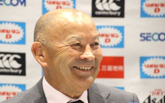 【ラグビー】ジョーンズＨＣ、サッカー長友佑都に「リーチより、若く見えますね」　Ｗ杯５大会連続の３９歳に「パルマで一度見たが、左サイドを運動量高く走り回っていた」
